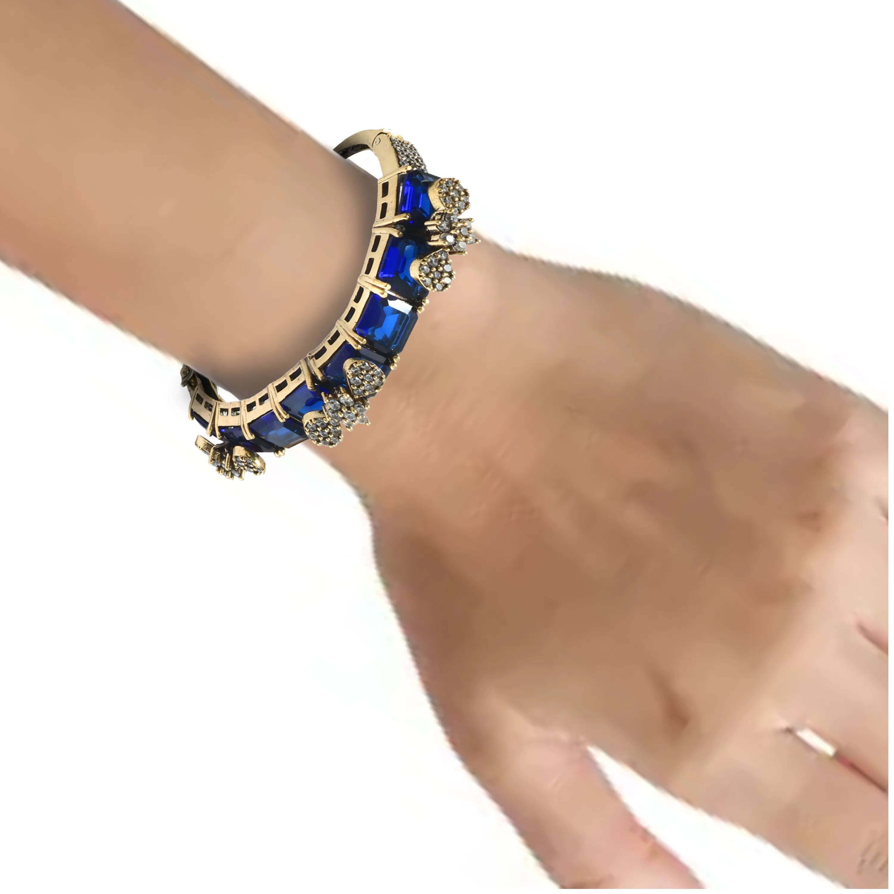 Victorian Finish Lightweight Bracelet for Women